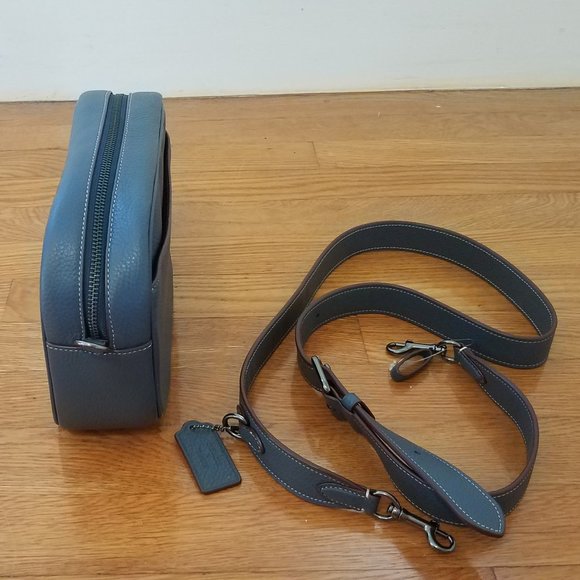 NWT Coach X Peanuts Jamie Camera Bag With Snoopy Ski Motif - Picture 3 of 11